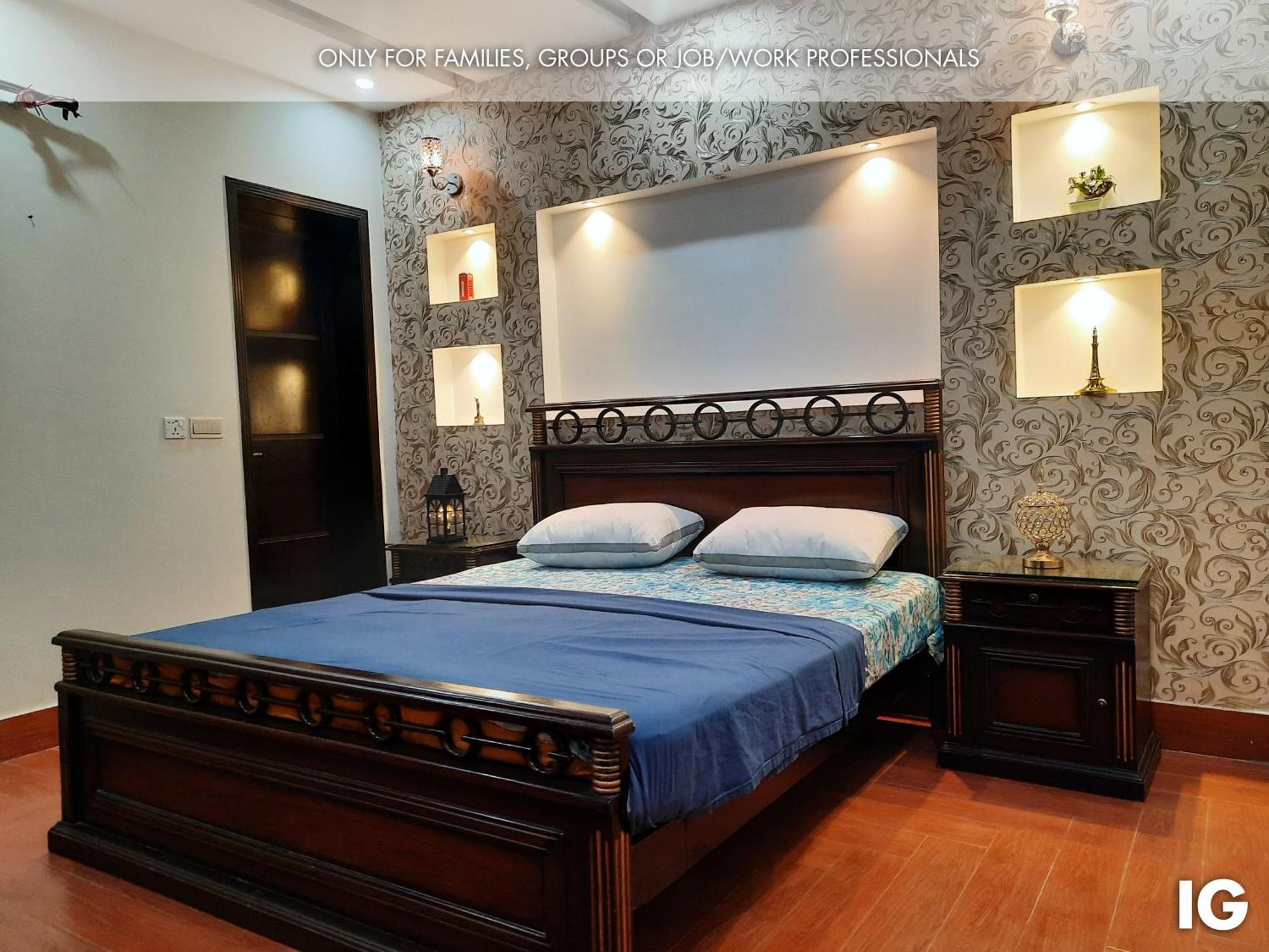 3 Bedroom Furnished Holiday Home Near Valencia Town, Lake City & Ring Road ลาฮอร์ ภายนอก รูปภาพ