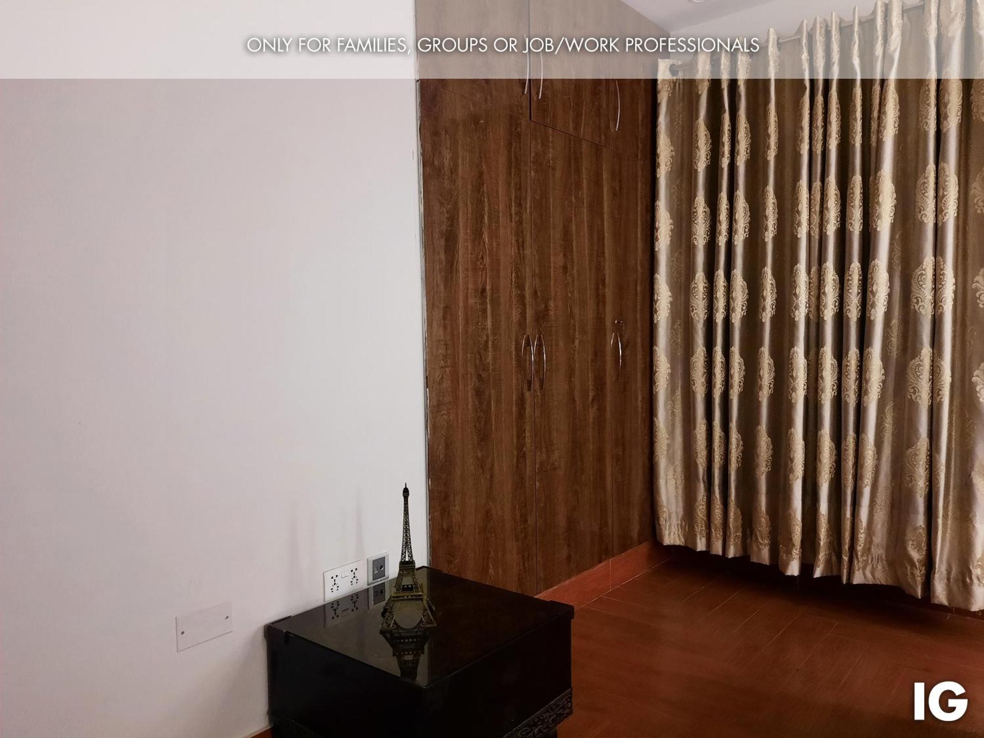 3 Bedroom Furnished Holiday Home Near Valencia Town, Lake City & Ring Road ลาฮอร์ ภายนอก รูปภาพ