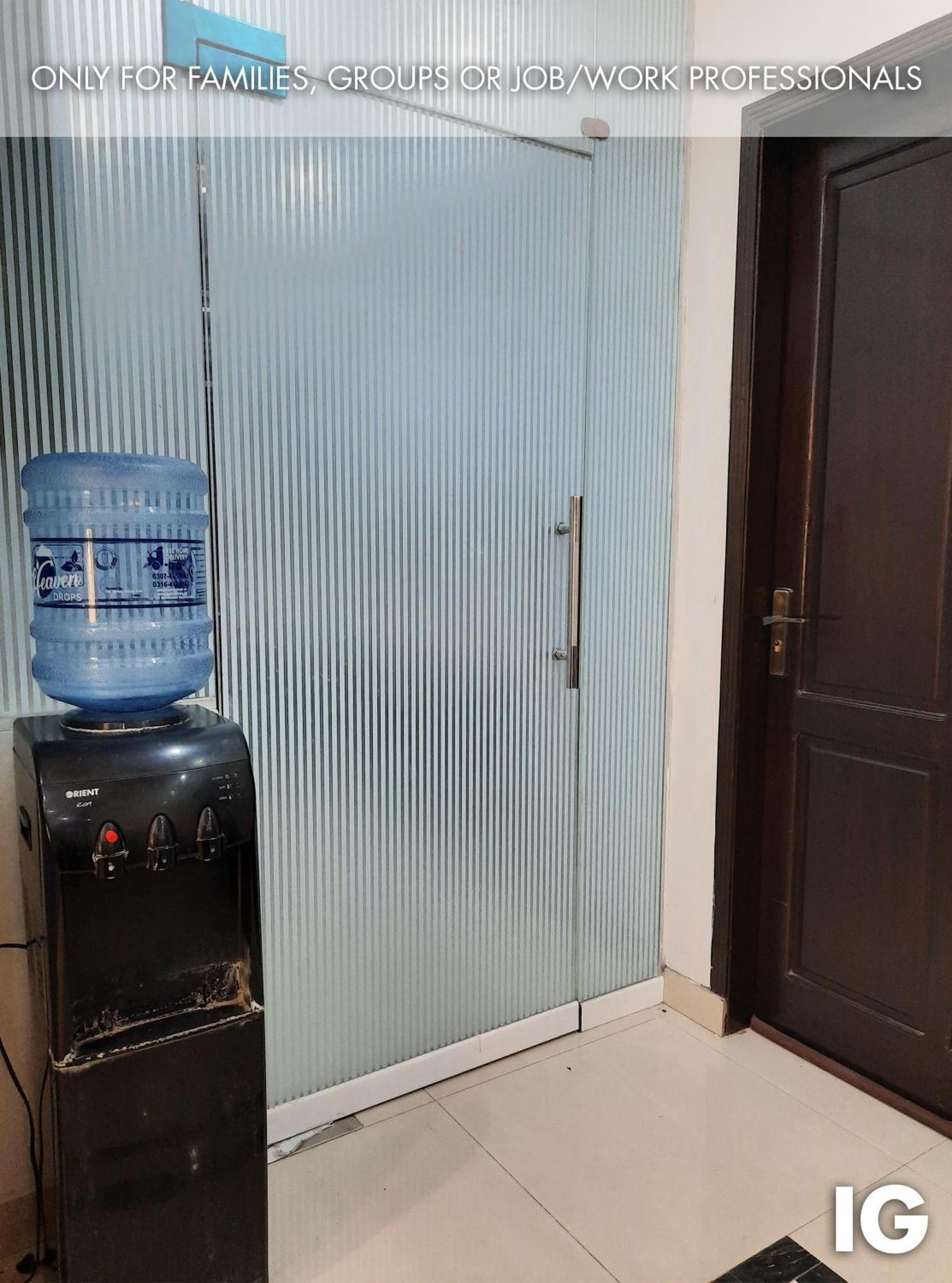 3 Bedroom Furnished Holiday Home Near Valencia Town, Lake City & Ring Road ลาฮอร์ ภายนอก รูปภาพ